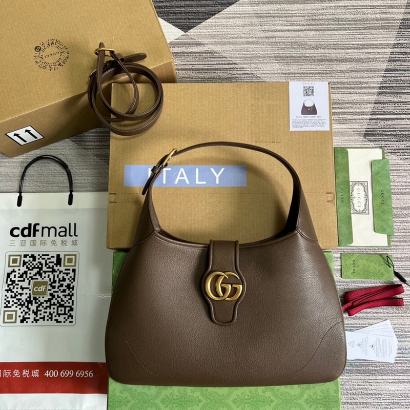 Gucci Handbags 820